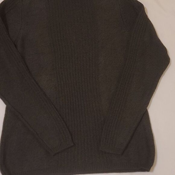 Sundance turtleneck sweater size large. - Picture 2 of 8